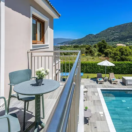 Drogarati Retreat By * Χαλιωτάτα